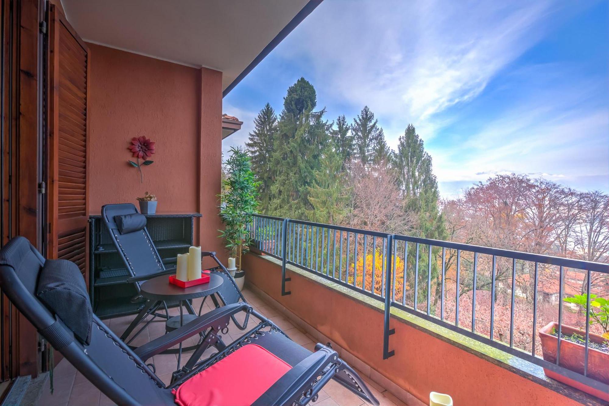 La Bellavista Penthouse Διαμέρισμα Στρέσα Εξωτερικό φωτογραφία